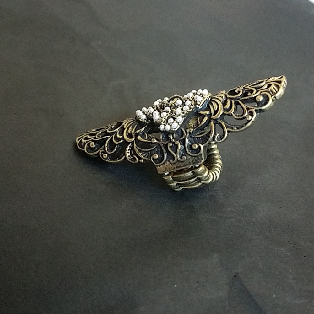 Statement Ring - Picture 2 of 6